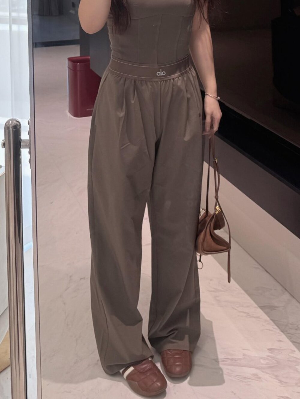 Brand new🤎ALO Yoga Espresso yoga regular pants (30-inch inner seam)